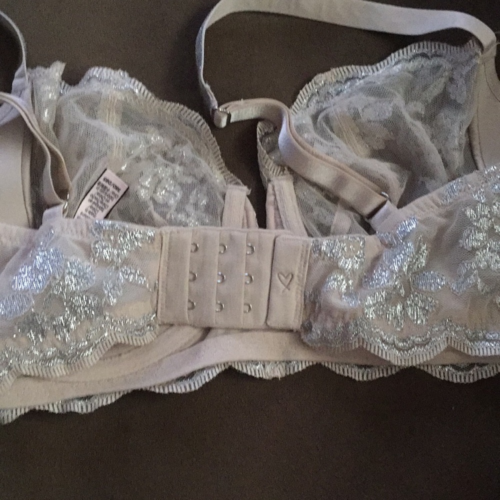 Victoria Secret bra - Picture 2 of 4